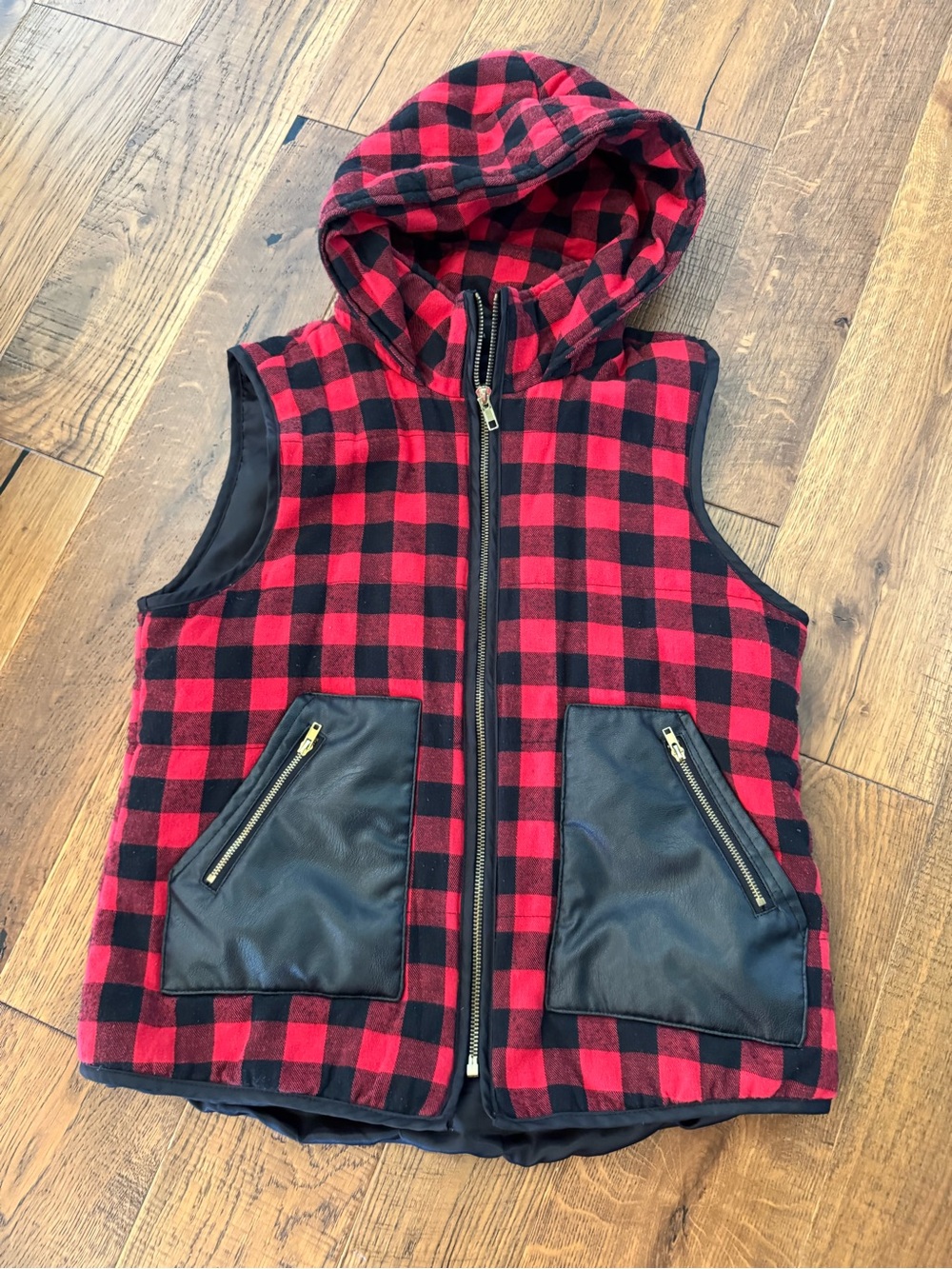Hooded Red and Black Plaid Sleeveless Vest with Faux-Leather Pockets